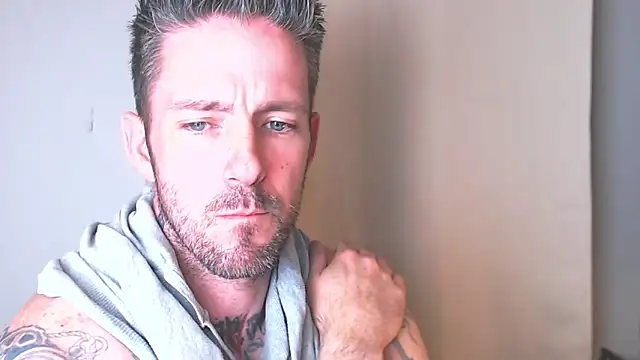 SkylarrGrey online show from April 3, 8:23 am