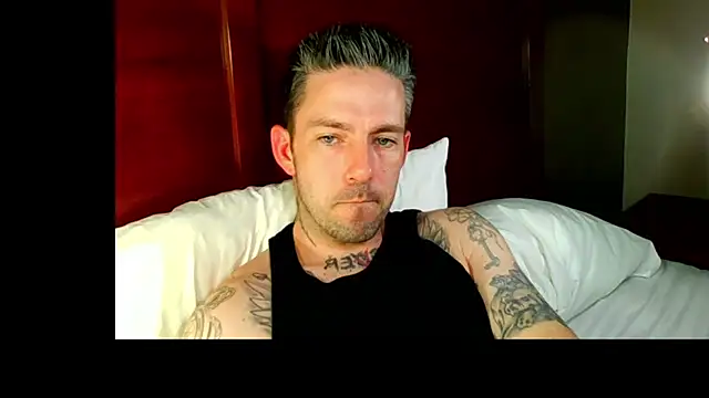 SkylarrGrey online show from April 7, 5:41 am