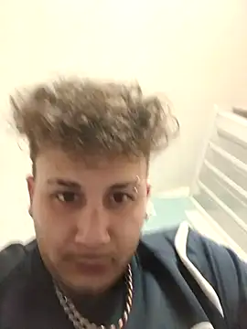 Baby122440 online show from March 22, 10:35 pm