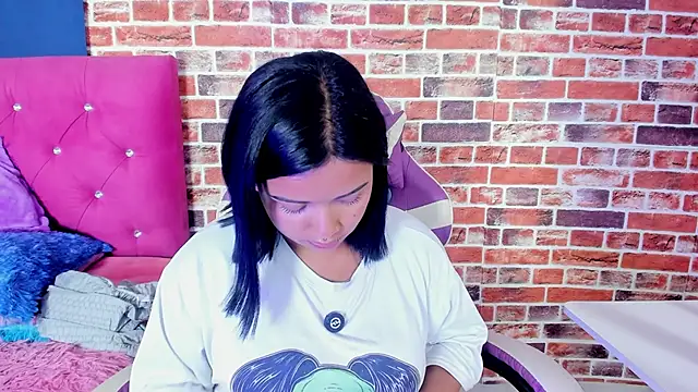 SofiiaCutee online show from April 9, 6:52 am