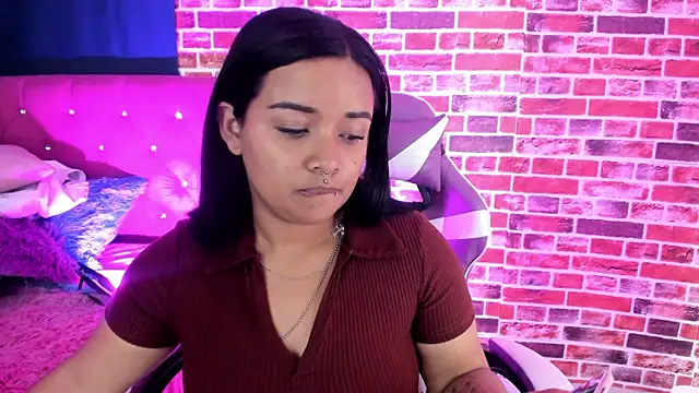 SofiiaCutee online show from April 14, 2:17 am