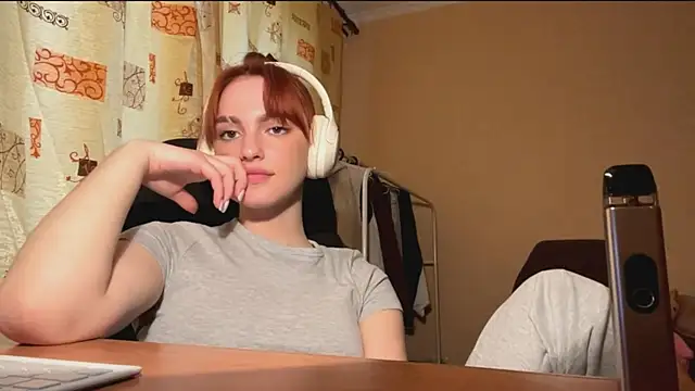 alisaonlyforu online show from April 4, 2:58 pm