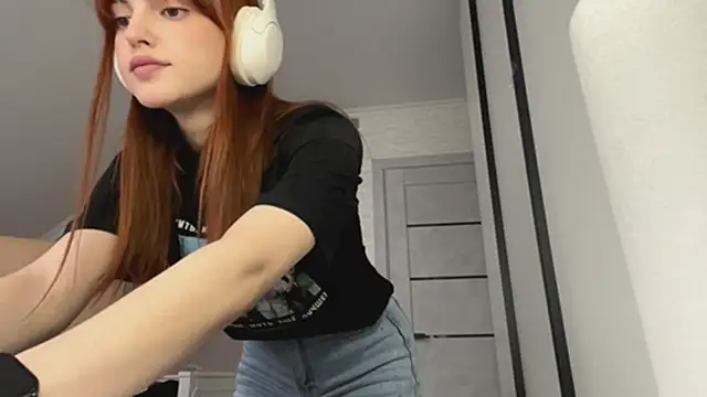 alisaonlyforu online show from April 10, 5:23 am