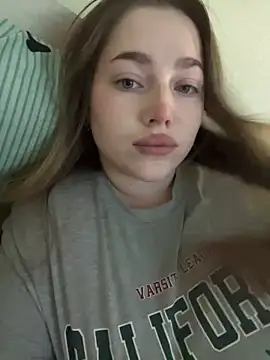 milana millka online show from March 31, 8:26 am