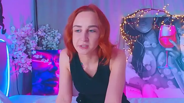 KathrynCanpbell online show from April 3, 7:01 pm