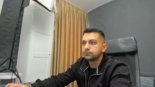 BryceReign online show from March 21, 5:34 am