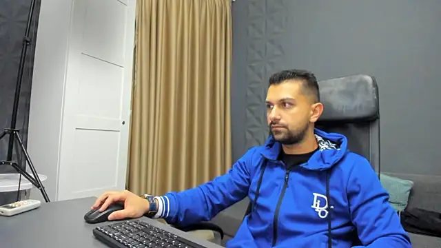 BryceReign online show from March 29, 4:23 am