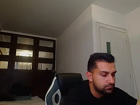 BryceReign online show from May 26, 4:30 am