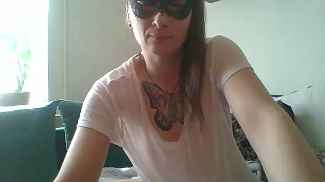 GeileJenniX online show from April 8, 9:20 am