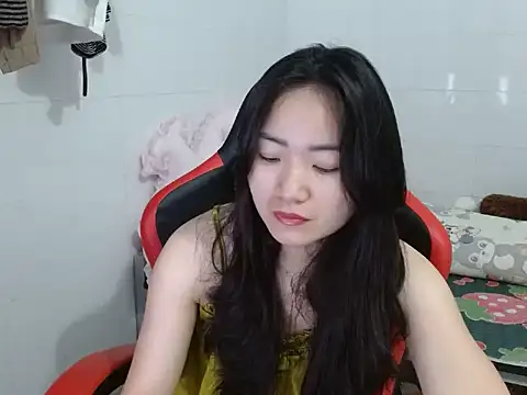 Olivia cute68 online show from April 19, 8:13 am