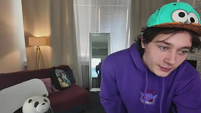 KevinStrike online show from April 1, 1:41 pm