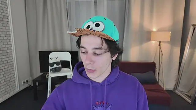 KevinStrike online show from April 15, 8:31 pm