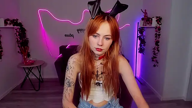 MiaSensitive online show from April 11, 6:45 pm