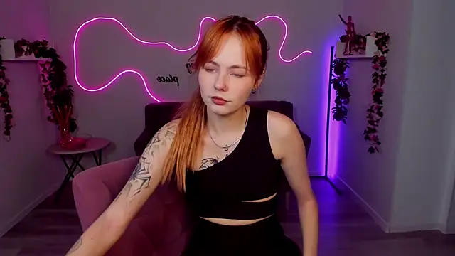 MiaSensitive online show from April 13, 11:37 am