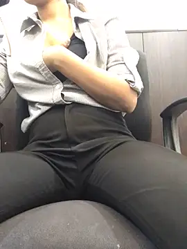 Rajukummr online show from April 13, 12:10 pm