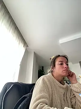 Snapshot of Sexyandtiny chatting on April 21, 6:52 am Sexyandtiny online show from April 21, 6:52 am