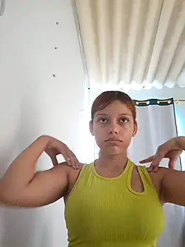 ESTRELLA-HOT- online show from April 16, 6:41 pm