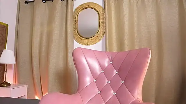 janne palmer online show from April 15, 1:07 pm