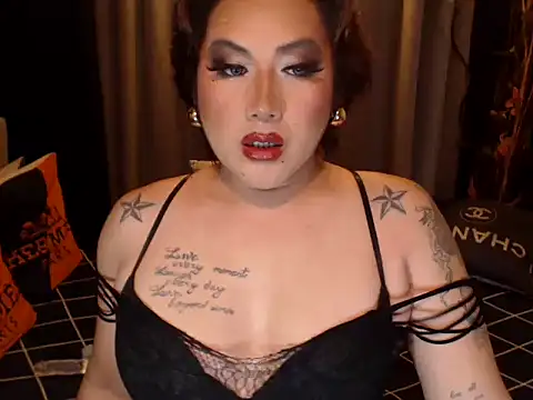 Snapshot of YourMistressAggy chatting on May 16, 4:09 am YourMistressAggy online show from May 16, 4:09 am