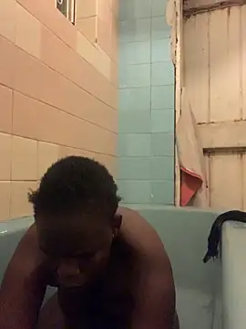 coco0002 online show from April 4, 6:49 pm