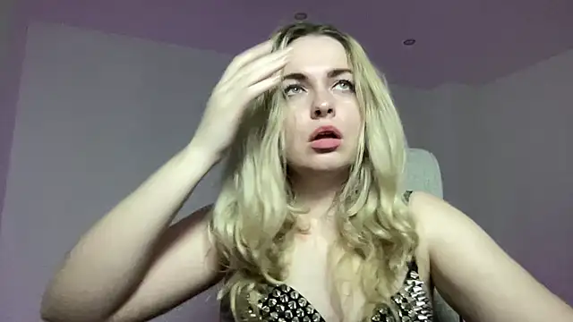 EvaKraz online show from April 15, 9:15 pm