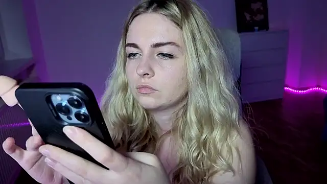 EvaKraz online show from April 18, 7:07 pm