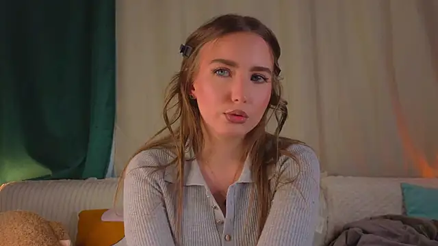 KarriDunman online show from April 17, 11:57 am