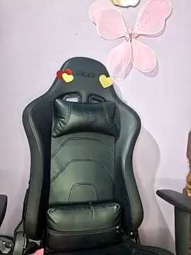 emily fox01 online show from March 30, 1:06 am