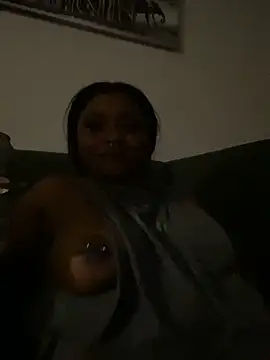 MILLIONDOLLARPUSSY95 online show from April 7, 2:01 am