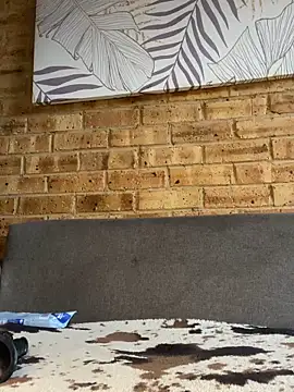 MILLIONDOLLARPUSSY95 online show from April 13, 11:48 am