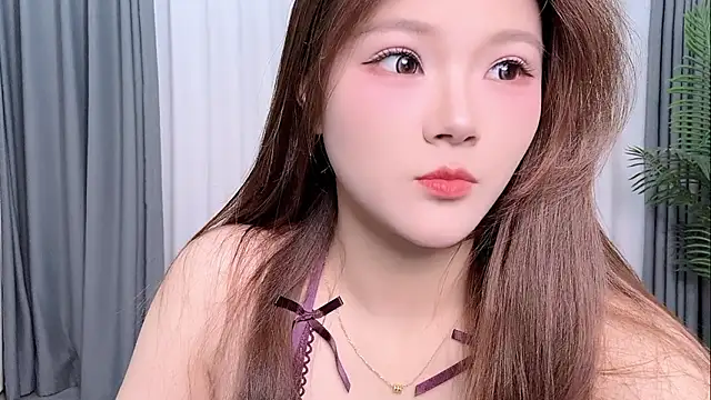 Q-Q-111 online show from March 21, 1:58 pm