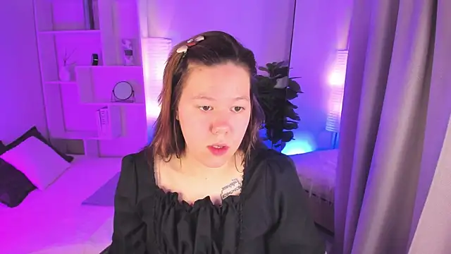 Vanessa ama online show from April 5, 2:14 pm