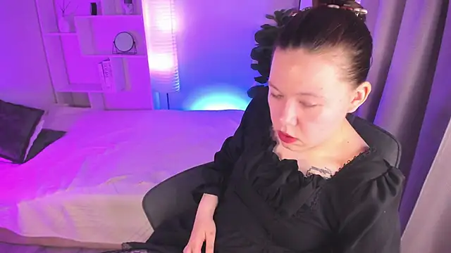 Vanessa ama online show from April 6, 2:20 am