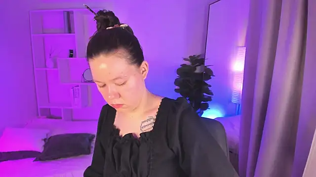 Vanessa ama online show from April 6, 4:46 am