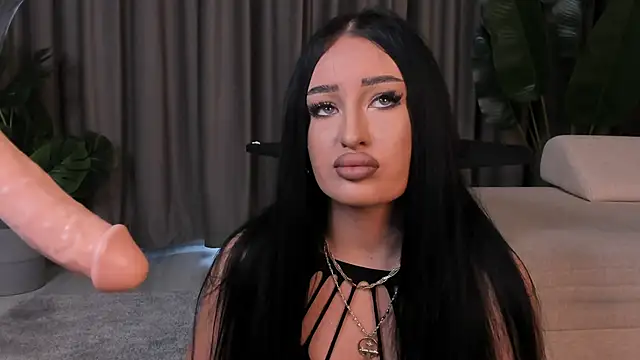 EmeraldKat online show from March 30, 2:40 pm