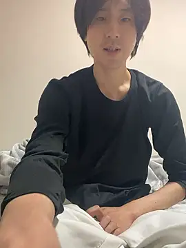 youta200 online show from April 11, 9:30 pm