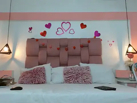 Keilafoxx18 online show from April 17, 3:04 pm