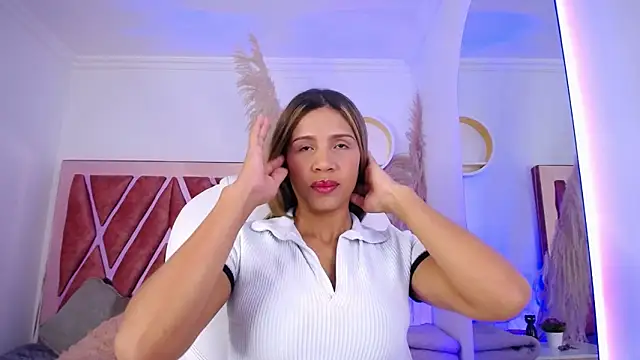 Elizabeth Evans1 online show from March 25, 11:27 am