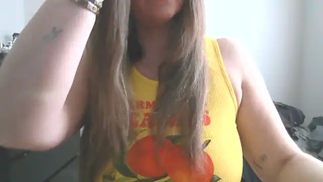 Goddess-GraceX online show from April 15, 4:36 pm