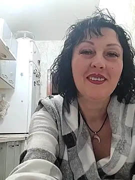 HelgaDennis online show from April 6, 3:26 am