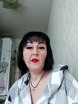 HelgaDennis online show from April 17, 4:04 am