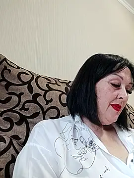 Snapshot of HelgaDennis chatting on June 15, 4:31 pm HelgaDennis online show from June 15, 4:31 pm