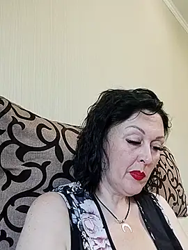 Snapshot of HelgaDennis chatting on June 27, 12:22 pm HelgaDennis online show from June 27, 12:22 pm