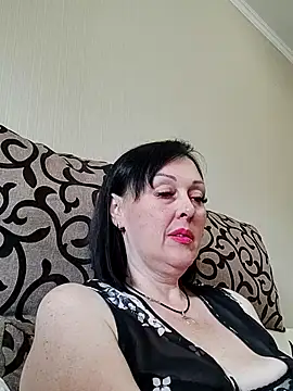 Snapshot of HelgaDennis chatting on July 6, 3:47 pm HelgaDennis online show from July 6, 3:47 pm