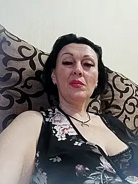 Snapshot of HelgaDennis chatting on July 15, 5:51 pm HelgaDennis online show from July 15, 5:51 pm