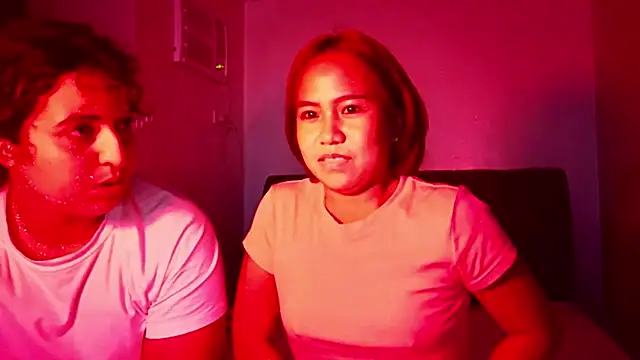 misscutee online show from April 13, 5:29 pm