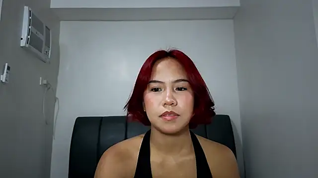 misscutee online show from April 17, 1:14 pm