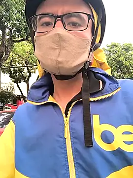 cactoto online show from April 12, 10:20 am