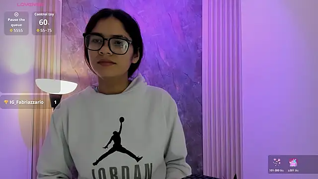 alina sauvage online show from April 11, 11:14 am