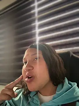 Melody LS online show from April 15, 7:10 pm